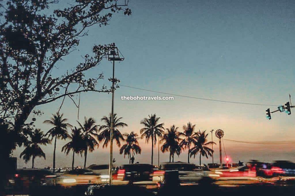 Watching the Manila Bay sunset - one of my favorite things to do when I'm in Manila.