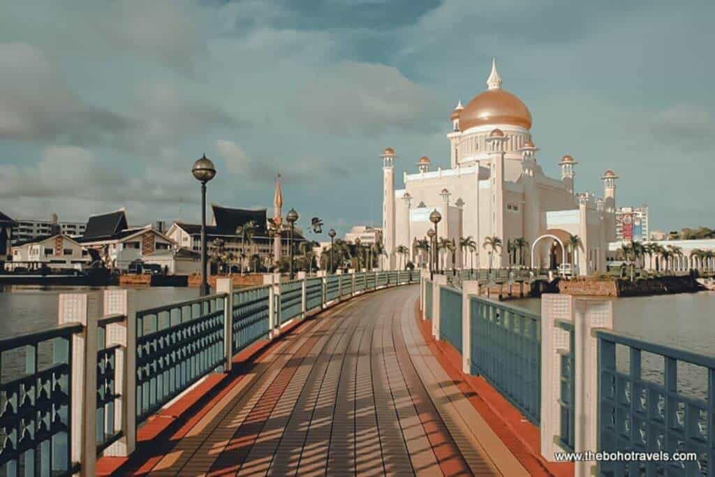 Walkway leading to Masjid Sultan Omar Ali Saifuddien Mosque in Bandar Seri Begawan, Brunei — probably the most popular of all the Brunei tourist spots.